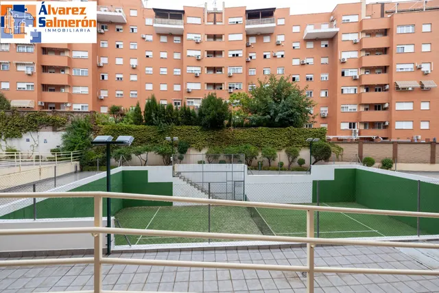 Piso de dos dormitorios en Sanders, en urbanización privada con piscina, pistas de padel, plaza de garaje y trastero — 28