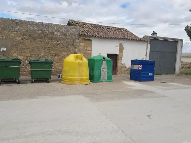 MONCASA VENDE: Nave industrial con terreno - foto 3
