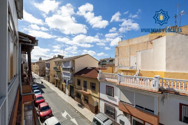 Edificio con gran potencial de desarrollo residencial en Zaidín – Granada — 47