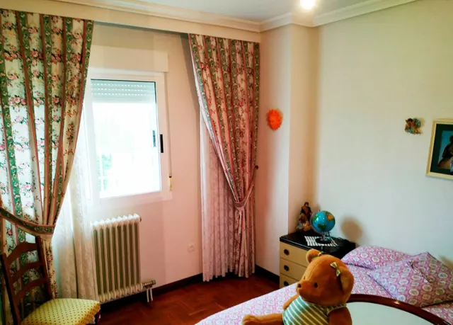 Urbis te ofrece un chalet independiente en venta en Castellanos de Villiquera, Salamanca. — 36