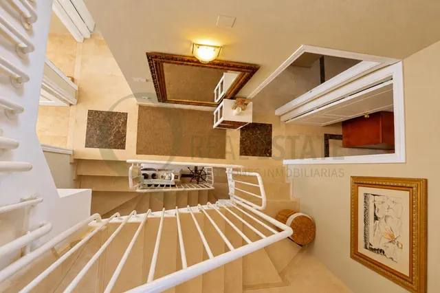 Chalet adosado con terrazas en Cabo de las Huertas, a pocos pasos del mar — 34