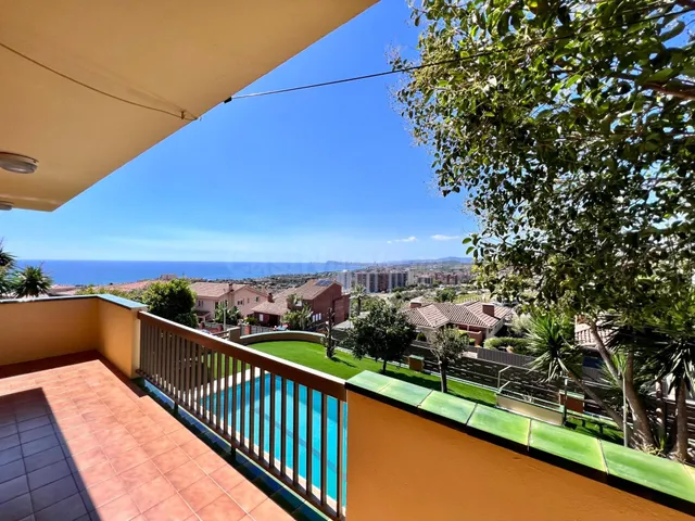 Espectacular vivienda con jardín, piscina y vistas panorámicas al mar en Teià — 3