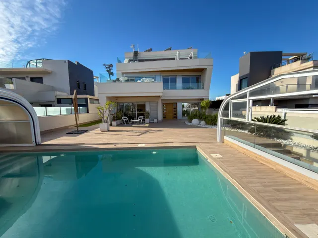 Villa 4 habitaciones 349m² en venta - Campoamor — 40
