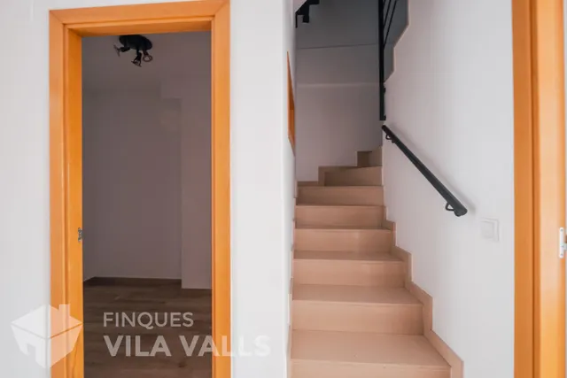 Piso dúplex en pleno centro de Caldes. Ascensor, terraza, 2 balcones y parking incluido. — 19