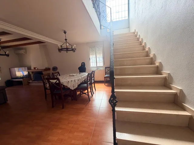 DOS CASAS EN UNA EN MATOLA SOLO EN ALQUILER — 25