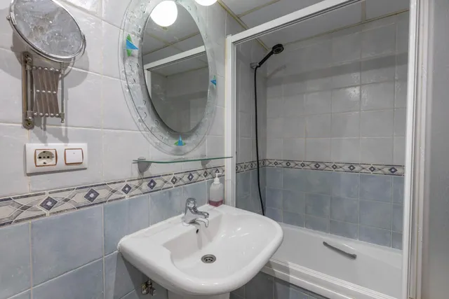 Adosada con 4 dormitorios, amplias terrazas y vistas a Granada y sierra nevada — 19