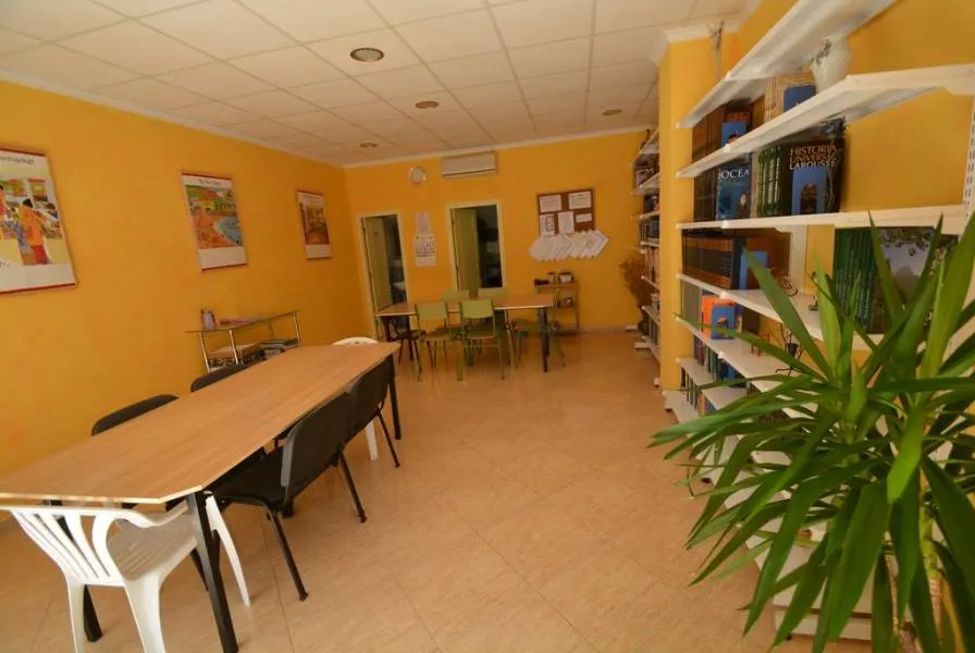 ¡¡PRECIO REBAJADO!! Local en planta baja de 87,50 m2. en Orihuela. Zona de Reyes Católicos.