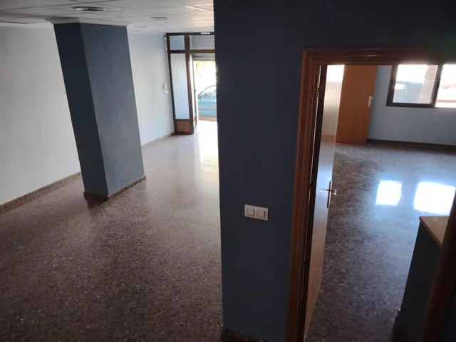 Local comercial en perfecto estado para desarrollar actividad — 19