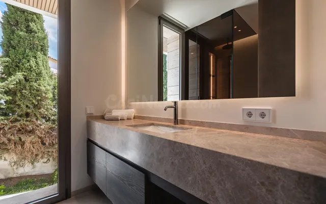 NUEVA VILLA DE LUJO — 4