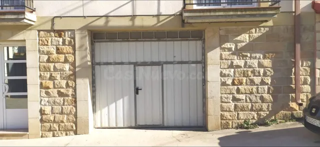 Apartamento-duplex en venta con garaje y txoko, en Baños de  - foto 2