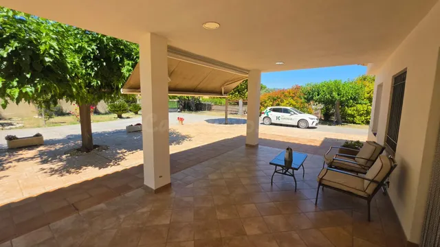 EXCELENTE CHALET A LA VENTA EN ONTINYENT - foto 4