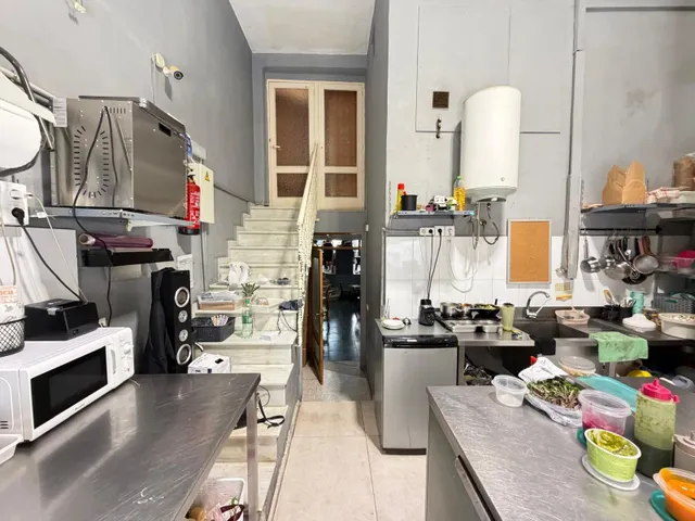 TRASPASO DE CAFETERÍA DE ÉXITO EN EL CENTRO DE TORREVIEJA — 20