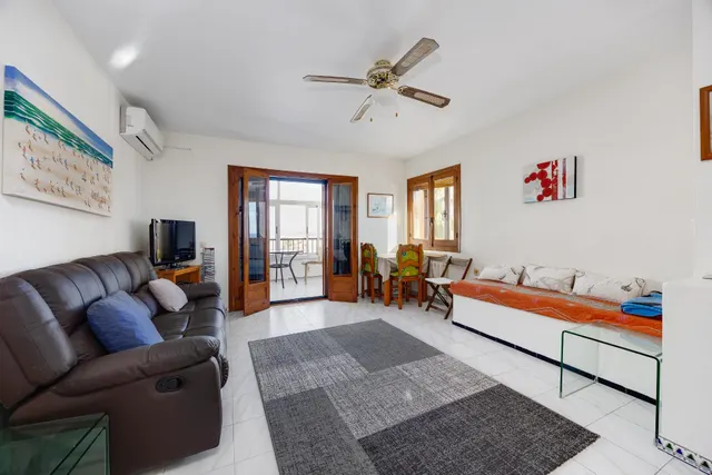 Spacious Apartment in Lomas de Mar, Torrelamata — 14