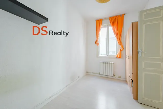 Ds realty presenta | piso 3+1 con dos balcones en malasaña. — 17