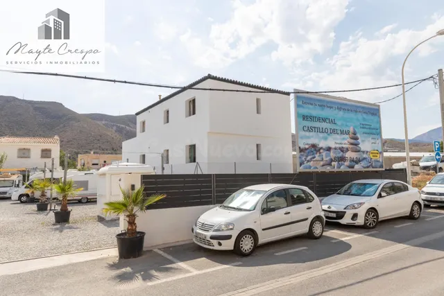 Estrena vivienda a 5 minutos de la playa en Castell de Ferro