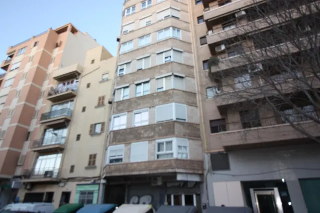 AMPLIO LOCAL COMERCIAL ZONA BONS AIRES 460 M2 — 14