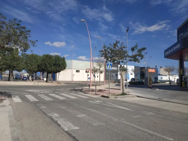 SE VENDE SUELO INDUSTRIAL!!! — 3