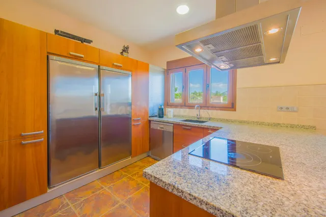 ▷Villa De Una Sola Planta con Piscina y vistas al Peñon en C - foto 4