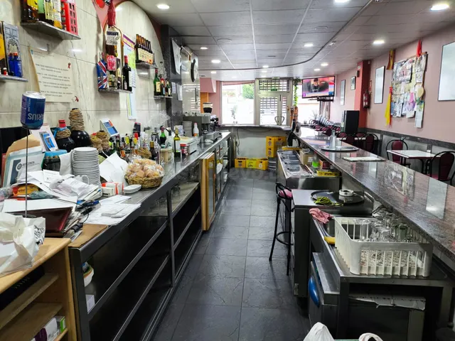Negocio de hostelería en c/Castelao de Carballo - foto 4