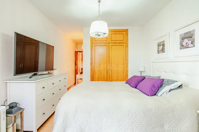 VIVE ESTEPONA DESDE LO MÁS ALTO: ESPECTACULAR ÁTICO DÚPLEX C - foto 3