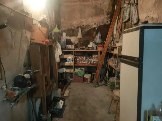 VENTA DE CASA-ALMACEN EN ASPE,ZONA PROSPERIDAD. — 5