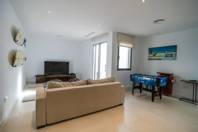 GRAN VILLA EN ORIHUELA COSTA, 4 HAB, 2 BAÑOS — 17