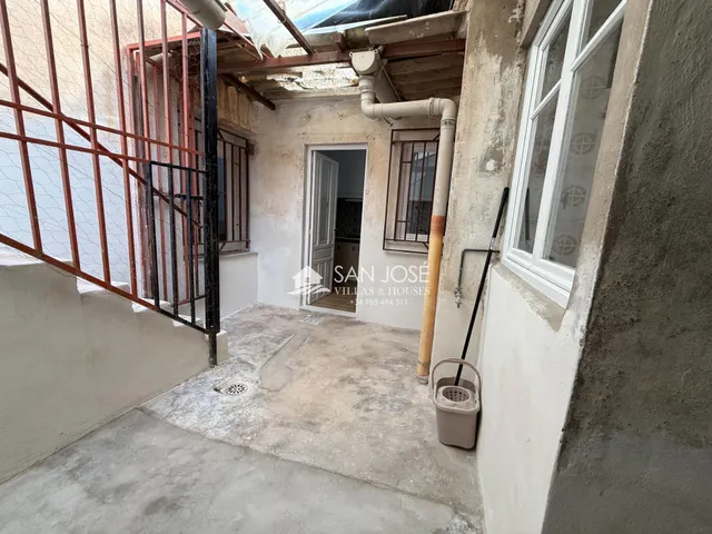 SE ALQUILA CASA PLANTA BAJA EN NOVELDA — 18