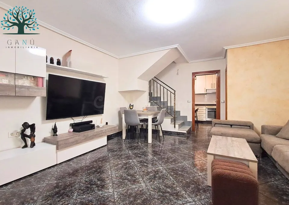 TRIPLEX PARA ENTRAR A VIVIR EN PLAYASOL