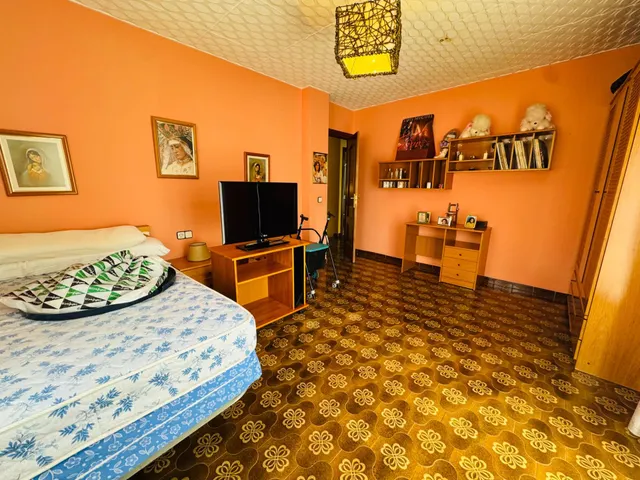 Magnífica casa en venta en Avenida Granada, Pulianas — 25