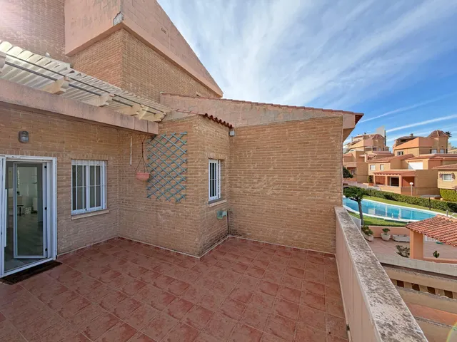 Chalet en cabo de las huertas | 480m2 | piscina | 3 plazas de garaje — 2