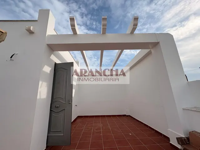 CASA TIPO DÚPLEX CON VISTAS AL MAR — 30