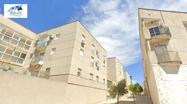 Venta de piso en Utrera - Sevilla — 2