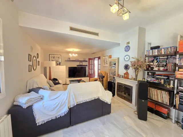 ¡VIVIENDA UNIFAMILIAR DE 245 M2 EN MAIRENA DEL ALJARAFE! — 8
