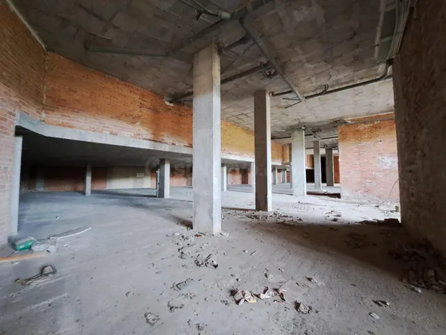 LOCAL EN VENTA EN ALZIRA FRENTE A NUEVA COMISARIA DE POLICIA - foto 4
