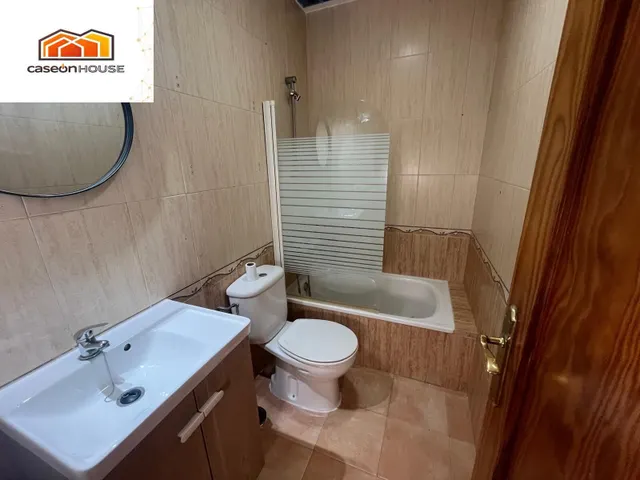 UNIFAMILIAR EN EL CENTRO DE CHICLANA — 10