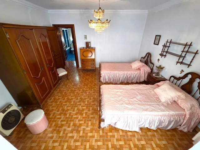 GRAN CASA DE TRES PLANTAS, 5 DORMITORIOS, TERRAZAS Y GARAJE EN CHICLANA DE LA FRONTERA — 14