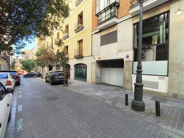 Garaje 27m² en venta - Centro