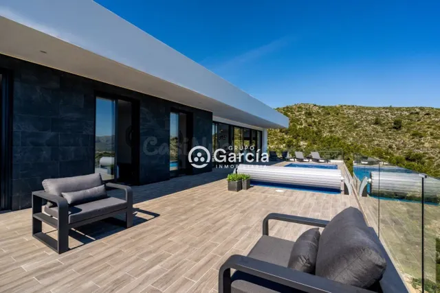 Impresionante proyecto de villa nueva con vistas panorámicas - foto 5