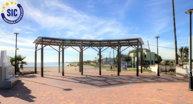 Construye tu proyecto a cien metros del mar — 17