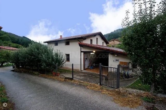 Casa 7 habitaciones 220m² en venta - Picos de europa - foto 4