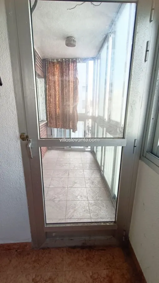 PISO AMPLIO CENTRO BENIDORM PARA REFORMAR INTEGRAMENTE — 8