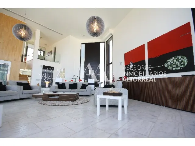 VILLA DE LUJO EN LA MANGA - foto 4