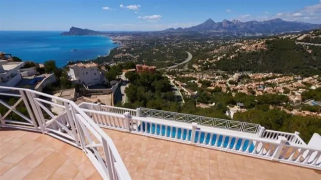 Espectacular villa en Altea hills. 4d.5b.2salones.295m2 — 2