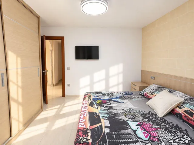 Piso reformado junto al parque del Oeste. — 23