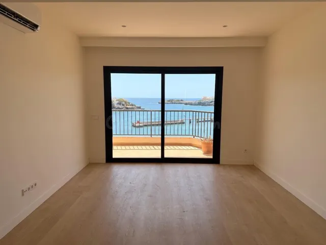PISO EN PRIMERA LINEA DE MAR