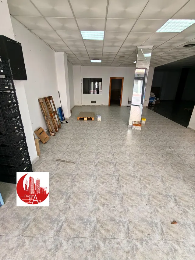 Oportunidad de Inversión en Local Comercial en Barrio Peral, Cartagena — 7