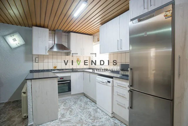 Casa con historia en el casco antiguo de Sant Andreu de la Barca — 25