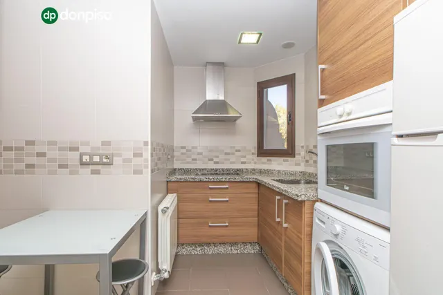 Ático a la venta en La Zubia ¡en rentabilidad! — 11