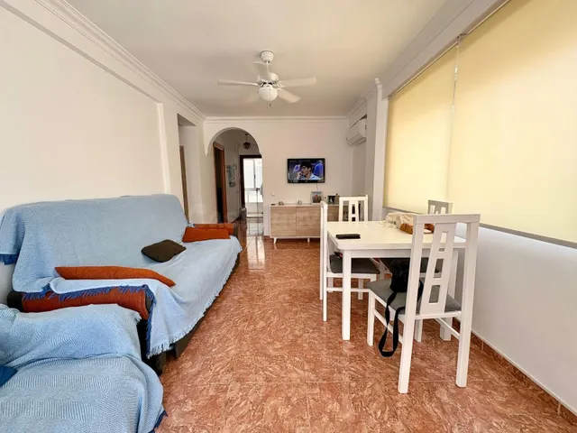 Apartamento en Torre del Mar primera línea de playa - foto 5