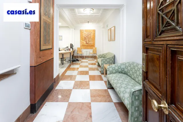 Gran vivienda en Plaza Los Campos - 7 habitaciones — 7